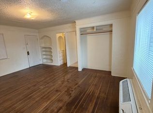 330 N Holly St #5, Medford, OR 97501