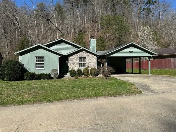 115 E Keyser Heights Dr, Pikeville, KY 41501