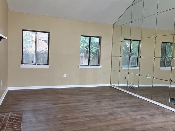 5th image of 415 Ashland Ave #7