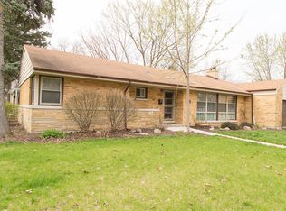 2600 Alexander St, Homewood, IL 60430