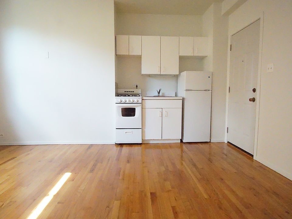1st image of 5957-59 N Kenmore Ave #410