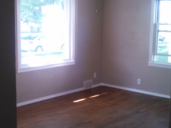 3rd image of 348 S Brook Ave