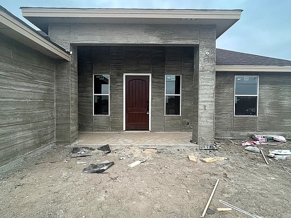 3rd image of 250 Violeta Dr