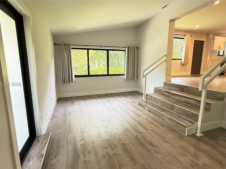 10751 SW 48th St — Photo 12