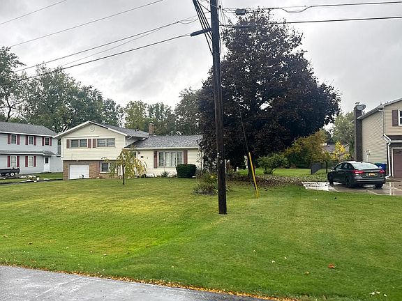 3rd image of 2175 Watts Dr