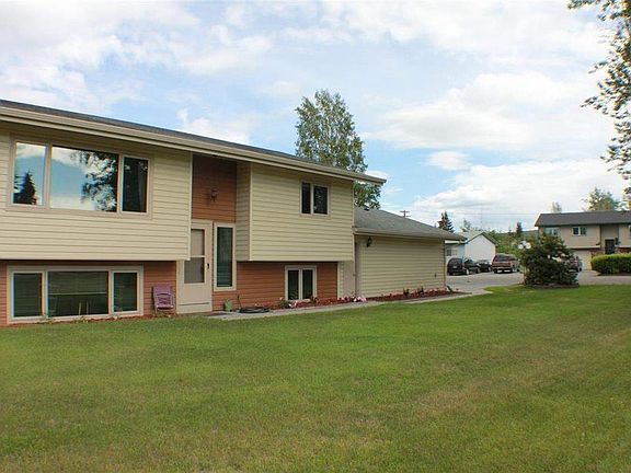 2nd image of 647 Slater Dr
