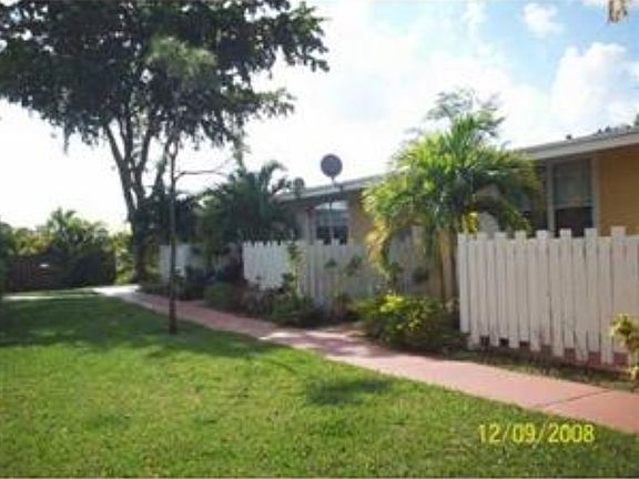 2nd image of 7146 Southgate Blvd #7146