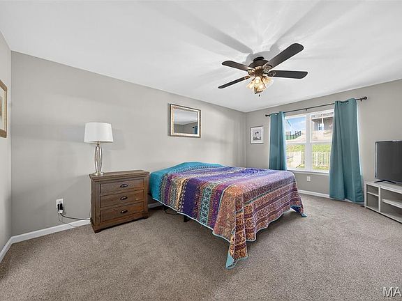 5th image of 424 Wilmer Meadow Dr