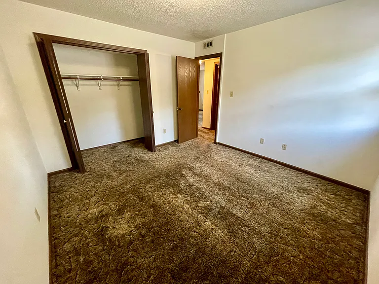4515 W Millbrook Dr #B — Photo 11