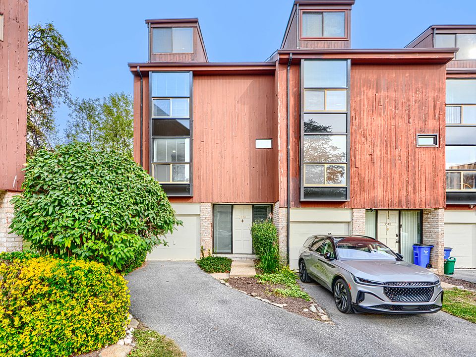 Front Exterior - End Unit