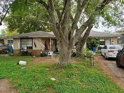 1st image of 1814 Charriton Dr