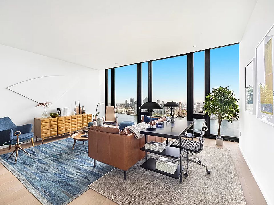 1st image of 695 1st Ave #39L