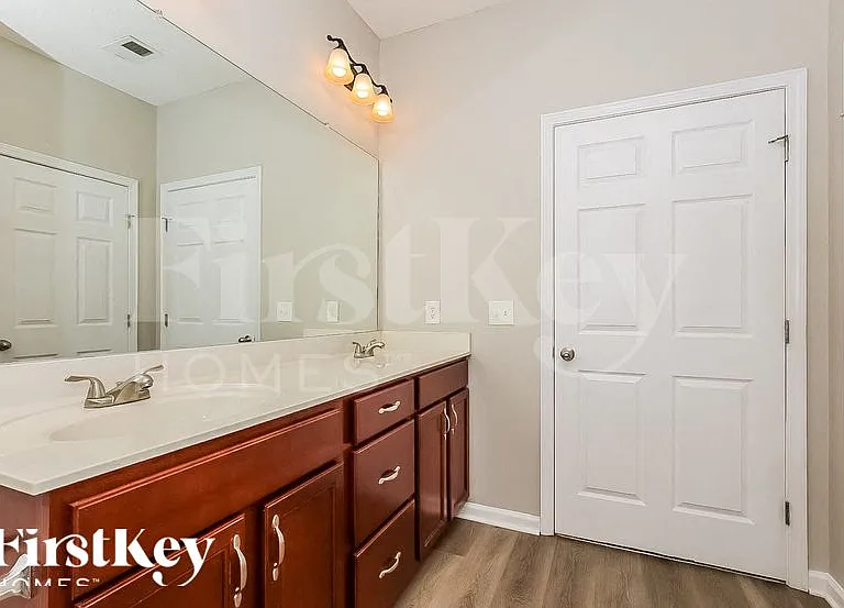 115 Pierre Pl — Photo 11