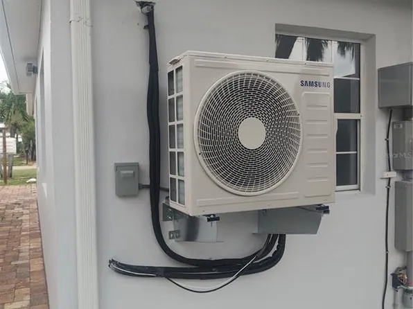 14225 Palm St APT 5, Madeira Beach, FL 33708