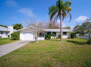 1590 Overbrook Rd, Englewood, FL 34223