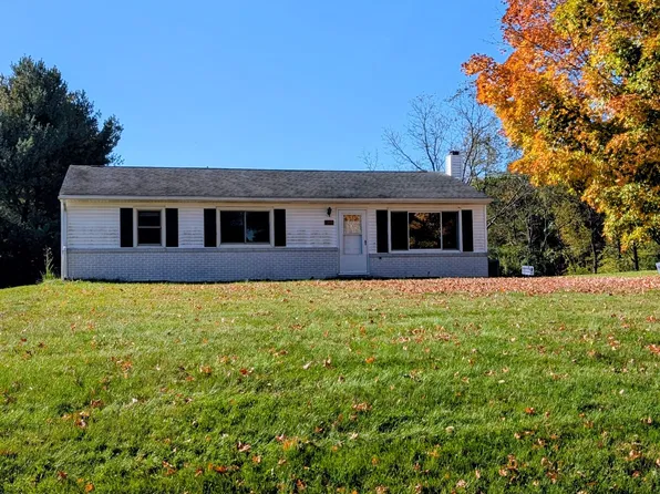 4120 Dixie Ave, Chambersburg, PA 17202