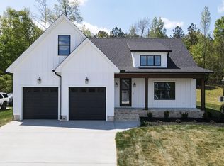 215 Stonebridge Ln, Cleveland, TN 37323