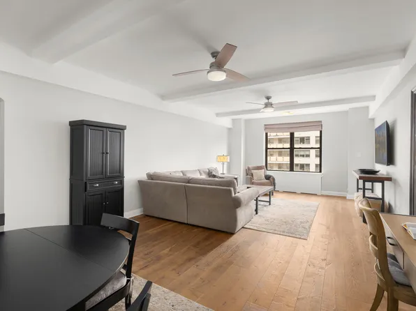 12 West 72nd Street image 9 of 21