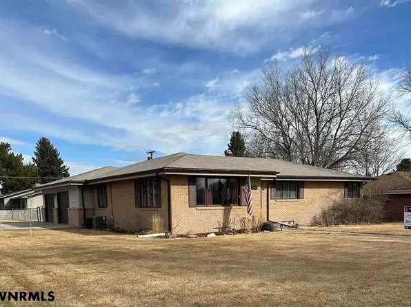 1830 Q St, Gering, NE 69341