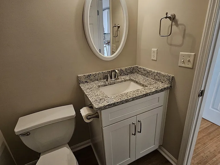 733 Vinebrook Ln — Photo 12