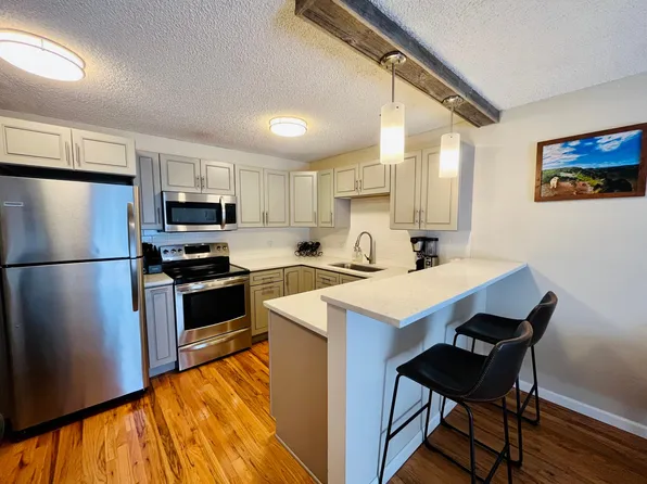 1410 York St APT 34, Denver, CO 80206