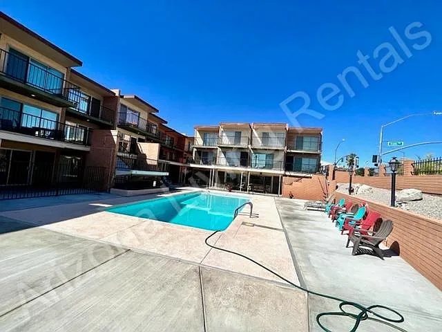 89 Acoma Blvd N #18 — Photo 3