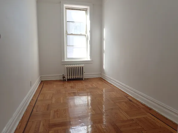 663 East 94th Street image 5 of 13