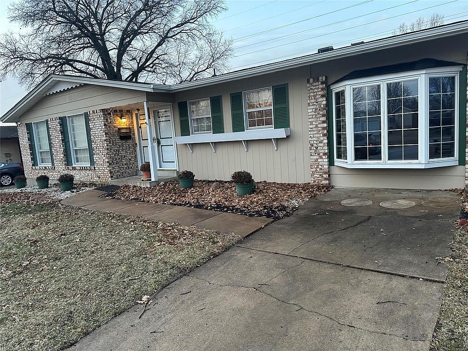2nd image of 1330 Madison Ln