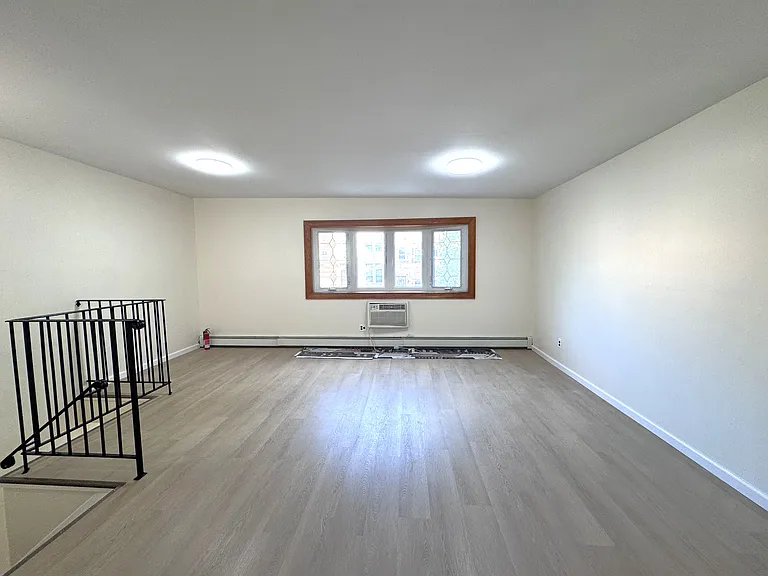 1285 Putnam Ave #1 — Photo 5