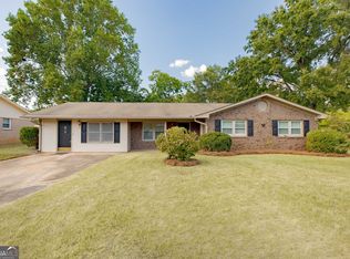 215 Gawin Dr, Warner Robins, GA 31093