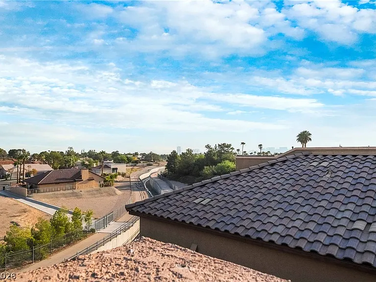 6462 Estrella Hills Ave — Photo 34