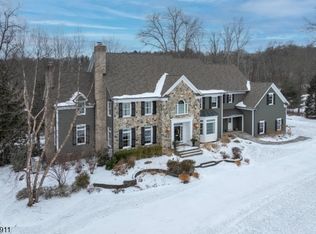 51 Post Kennel Rd, Bernardsville Boro, NJ 07931