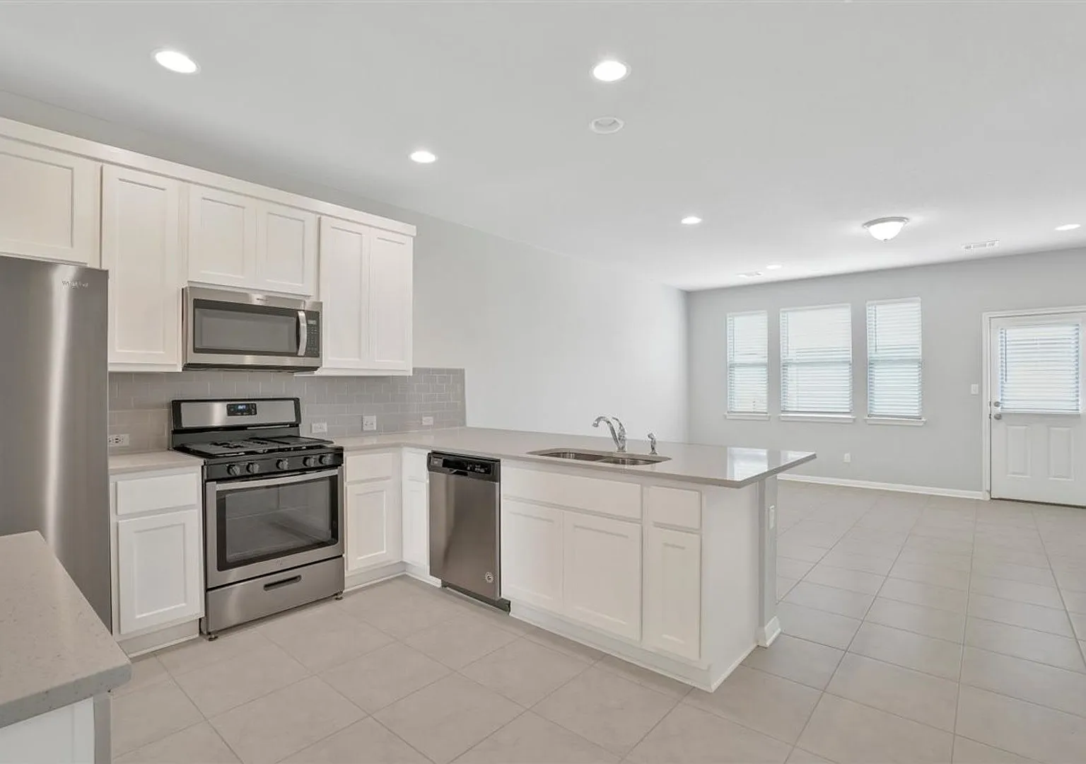 1925 Arendale Dr, Leander, TX 78641 — Photo 3