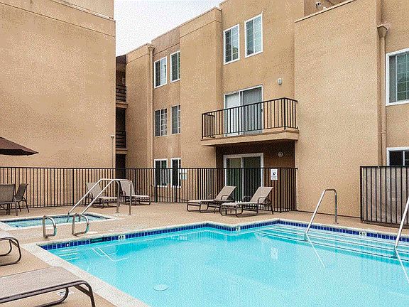 5th image of 4610 Fulton Ave #9196758