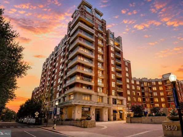3650 S Glebe Rd Unit 445, Arlington, VA 22202