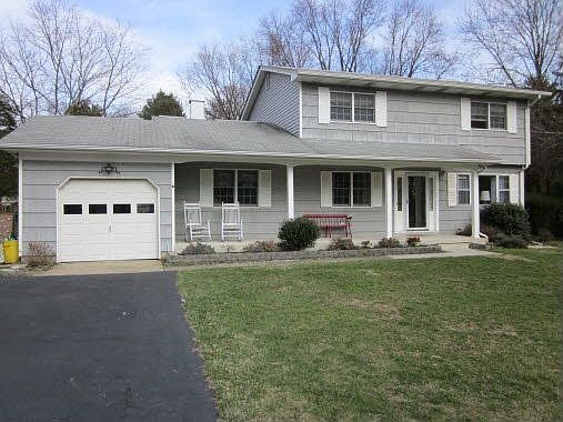 5th image of 27 Rockleigh Dr