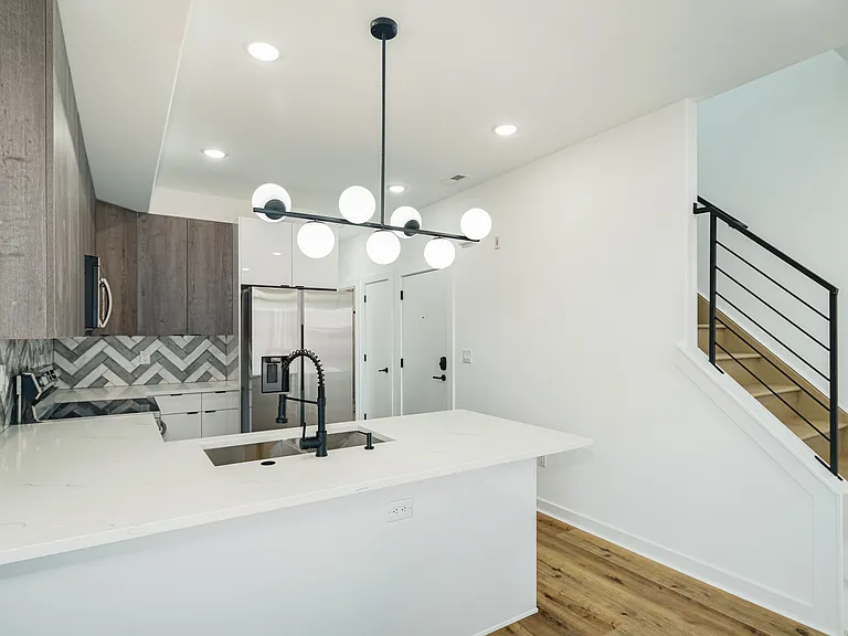 1701 S 24th St #3 — Photo 9