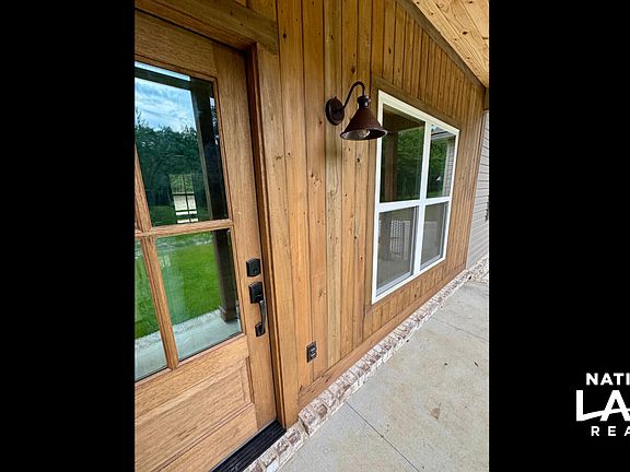 5th image of 166 Wood Oak Cir