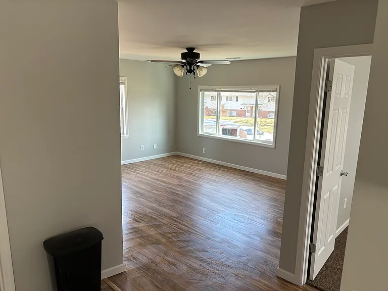 835 Cunningham Ave — Photo 3