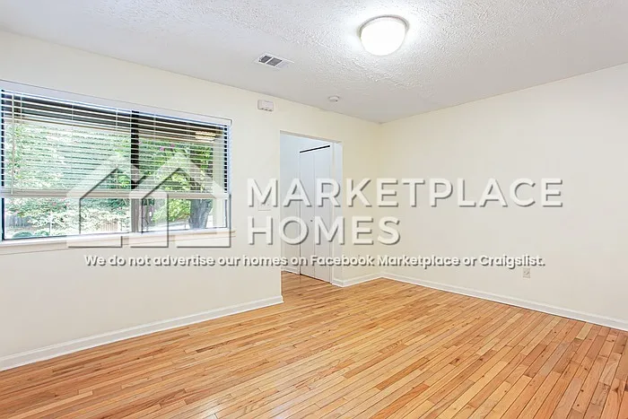 2 bed, 1.0 bath, 938 sqft, $1,650 — Photo 4