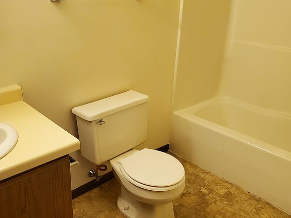 2nd image of 419 S 1st St