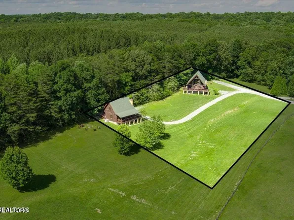 101 & 102 Meadow View Ln, Spencer, TN 38585