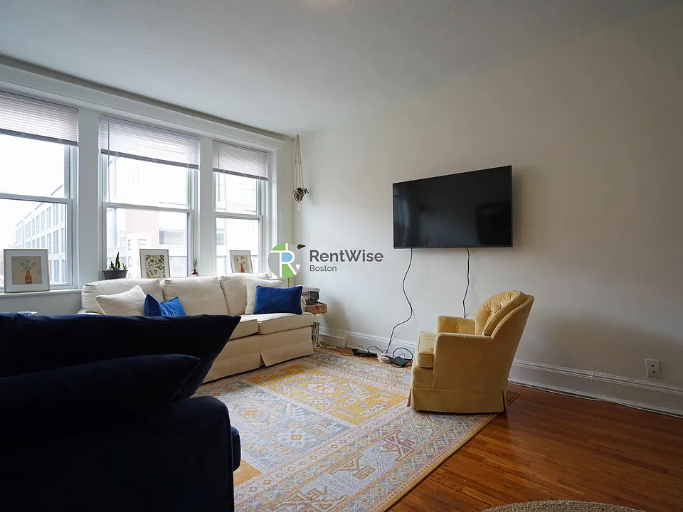 82 Brainerd Rd #16