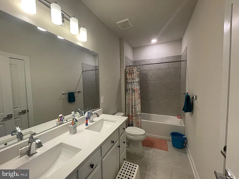 22256 Cornerstone Crossing Ter — Photo 17