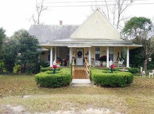 135 Lee Ave, Whigham, GA 39897