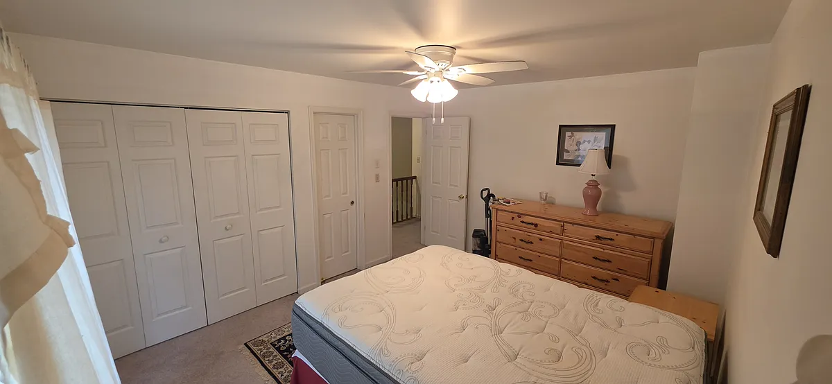 Master Bedroom - 8 Cypress Dr