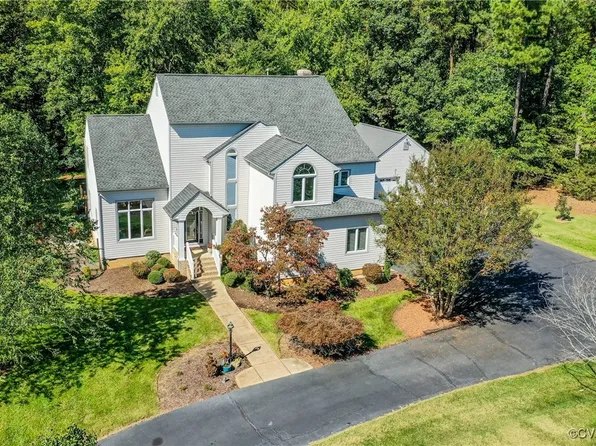 2257 Wheatlands Dr, Manakin Sabot, VA 23103