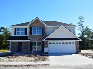 1111 Creekside Cir, Hinesville, GA 31313
