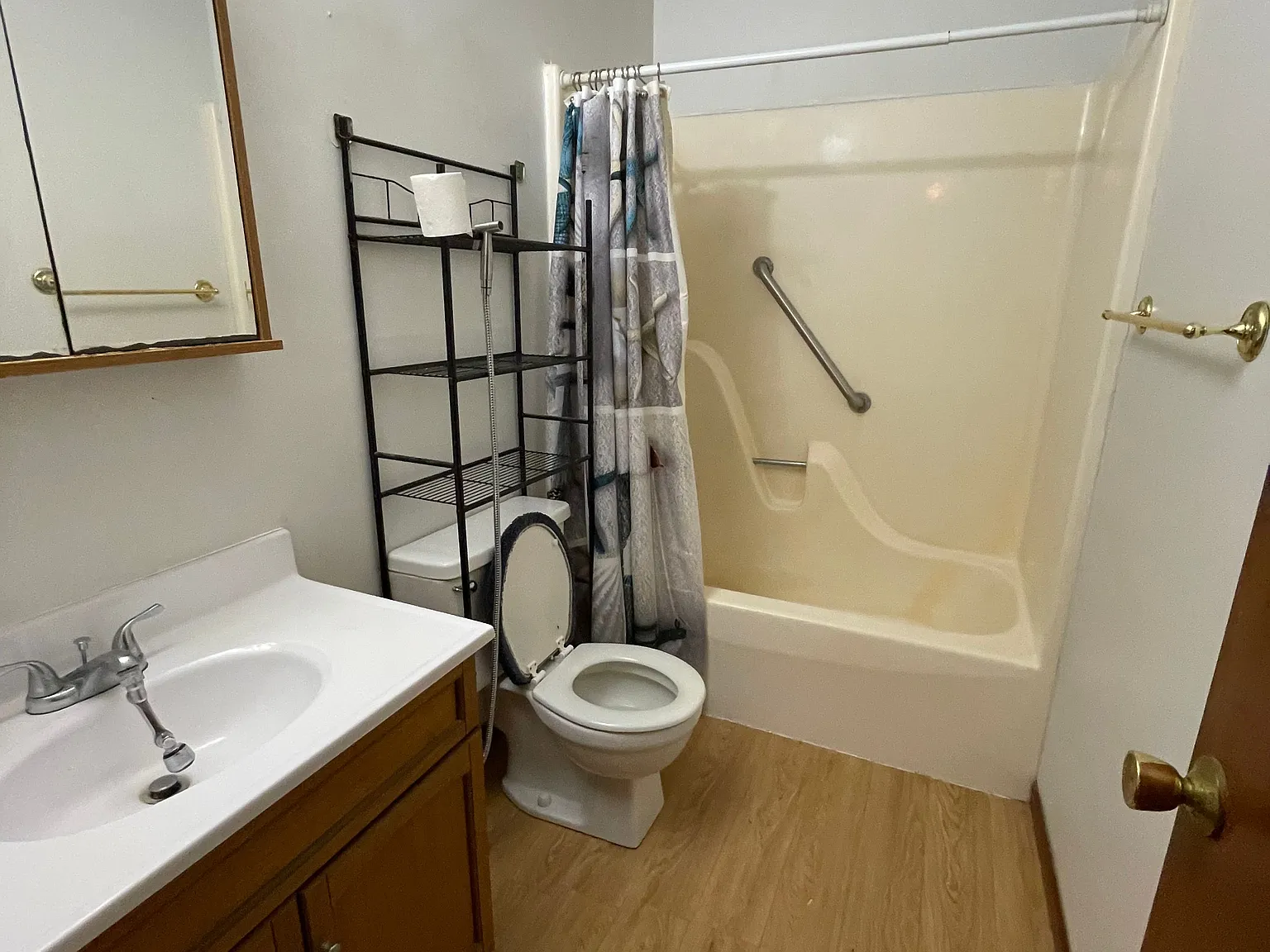 2 bed, 850 sqft, $1,100 — Photo 4