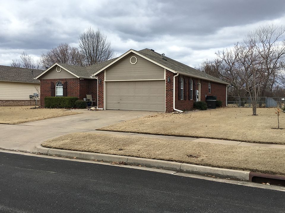 2nd image of 11614 N 109th Pl E